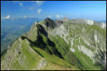 IMG_18075  -  <strong>Depuis le sommet de la Pointe des Arces, l'arête qu mène à la pointe des Arlicots</strong>	<br/>Ecole (73) - Septembre 2014