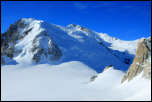 IMG_21947 -  <strong>En descendant sur le Col du Midi, vue sur le Mont-Blanc du Tacul, le Mont Maudit, le Mont-Blanc, l'arête des Bosses ... et le refuge des Cosmiques au premier plan à droite ...</strong></br> Chamonix - Avril 2015